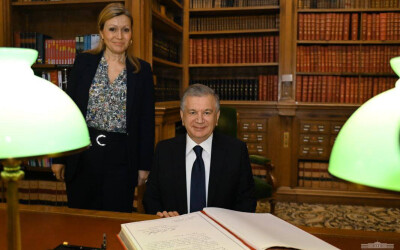O‘zbekiston Prezidenti va Fransiya Parlamentining quyi palatasi raisi parlamentlararo muloqotni rivojlantirish istiqbollarini muhokama qildilar O‘zbekiston Prezidenti va Fransiya Parlamentining quyi palatasi raisi parlamentlararo muloqotni rivojlantirish istiqbollarini muhokama qildilar
