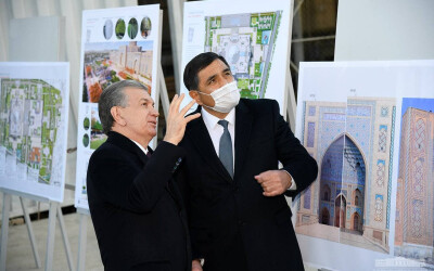 President inspects the construction of a new center and gives recommendations