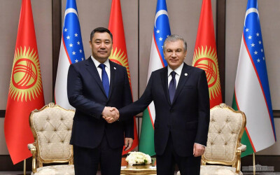 O‘zbekiston va Qirg‘iziston yetakchilari ikki tomonlama munosabatlarning dolzarb masalalarini muhokama qildilar O‘zbekiston va Qirg‘iziston yetakchilari ikki tomonlama munosabatlarning dolzarb masalalarini muhokama qildilar