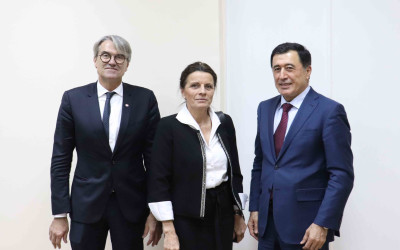 Meeting of the Director of ISRS with the member of French Parliament