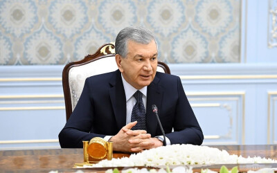 Президент Узбекистана принял делегацию ОАЭ