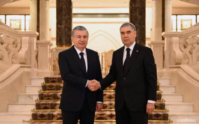 Uzbekistan, Turkmenistan Presidents meet in Ashgabat