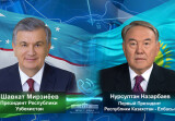 Президент Узбекистана поздравил Первого Президента Казахстана