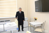 Президент осмотрел строительство многопрофильного медицинского центра