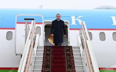 President arrives in Moscow