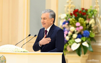 Президент давлатимизнинг юксак мукофотларини топширди Президент давлатимизнинг юксак мукофотларини топширди
