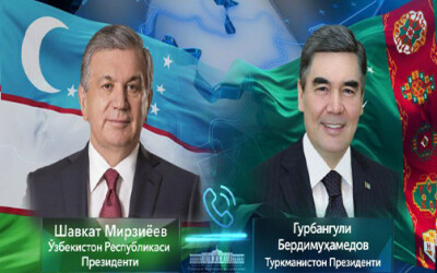 Presidents of Uzbekistan and Turkmenistan speak by phone