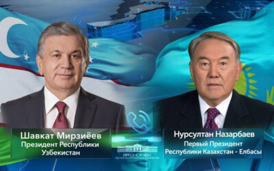 The President of Uzbekistan holds a phone talk with the First President of Kazakhstan