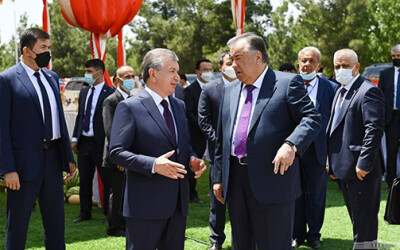 Главы государств ознакомились с выставкой сельхозпродукции Таджикистана
