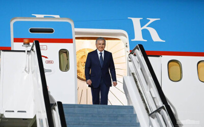 Президент Узбекистана прибыл в Дубай Президент Узбекистана прибыл в Дубай