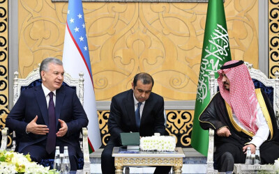 Президент Узбекистана прибыл в Джидду Президент Узбекистана прибыл в Джидду