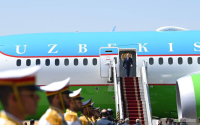 O‘zbekiston Prezidenti Eronga keldi O‘zbekiston Prezidenti Eronga keldi
