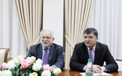 About the meeting with an American expert About the meeting with an American expert