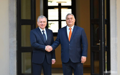 Президент Узбекистана и Премьер-министр Венгрии провели встречу в узком формате Президент Узбекистана и Премьер-министр Венгрии провели встречу в узком формате