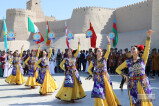 Международный фестиваль танца «Ракс сехри» проходит в Хиве