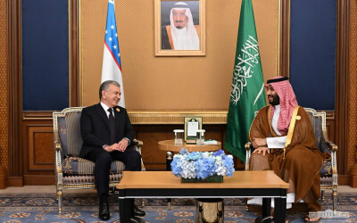 Президент Узбекистана и Наследный принц Саудовской Аравии обсудили вопросы дальнейшего развития отношений полномасштабного партнерства