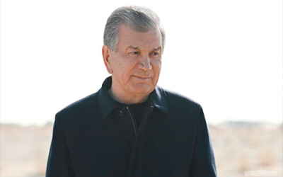 Shavkat Mirziyoyev Orol dengizining qurigan tubiga bordi Shavkat Mirziyoyev Orol dengizining qurigan tubiga bordi