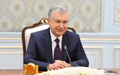 Президент Узбекистана отметил широкие возможности для развития промышленной кооперации с Турцией