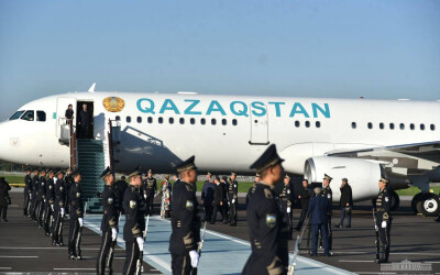 Президент Казахстана прибыл на саммит Организации тюркских государств