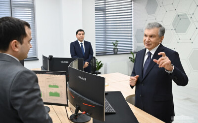 Президент посетил Центр обработки данных Государственного налогового комитета