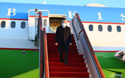 Шавкат Мирзиёев прибыл в Пекин