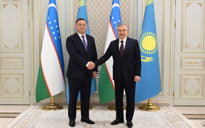 Президент Узбекистана подчеркнул важность дальнейшего наращивания многопланового сотрудничества с Казахстаном