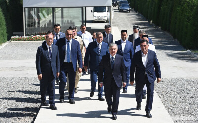 Prezident Samarqanddagi bunyodkorlik ishlarini ko‘zdan kechirdi