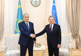 Узбекистан и Казахстан свяжут новые автомобильные и железные дороги