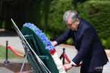 Президент Узбекистана отдал дань уважения памяти Гейдара Алиева
