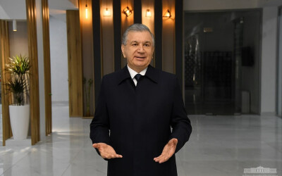 Президент бандлик муассасалари фаолияти билан танишди Президент бандлик муассасалари фаолияти билан танишди