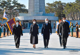 Shavkat Mirziyoyev honors the memory of Korean patriots