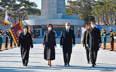 Shavkat Mirziyoyev honors the memory of Korean patriots Shavkat Mirziyoyev honors the memory of Korean patriots