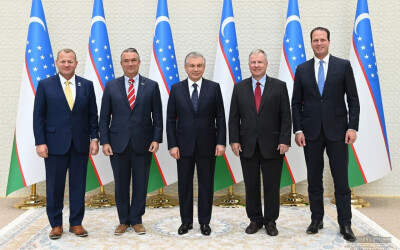 O‘zbekiston Prezidenti AQSH kongressmenlari bilan amaliy hamkorlikni kengaytirish yo‘llarini muhokama qildi O‘zbekiston Prezidenti AQSH kongressmenlari bilan amaliy hamkorlikni kengaytirish yo‘llarini muhokama qildi